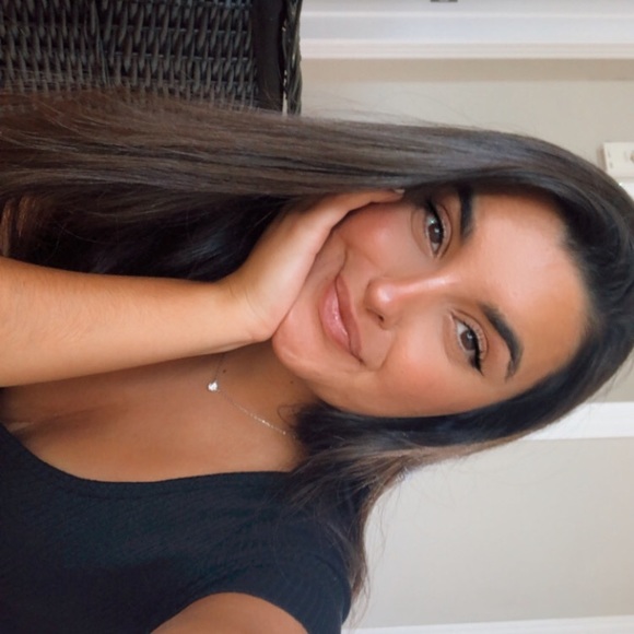 Meet your Posher, Pamela - Picture 1 of 1